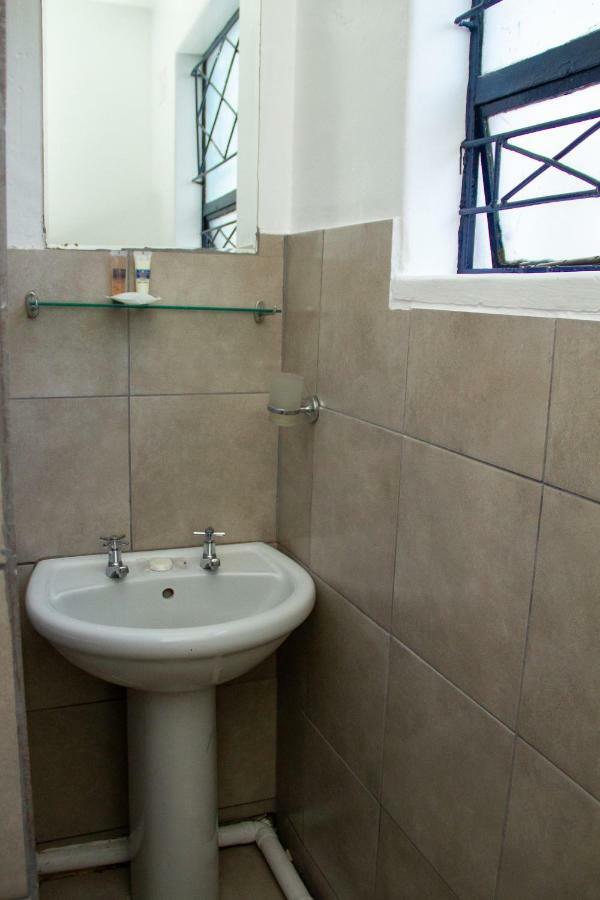 הארארה Horizon Inn מראה חיצוני תמונה